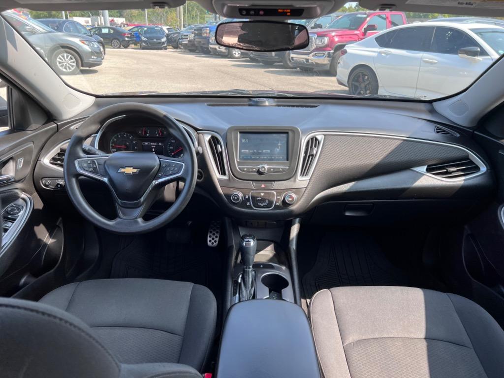2016 Chevrolet Malibu LS photo