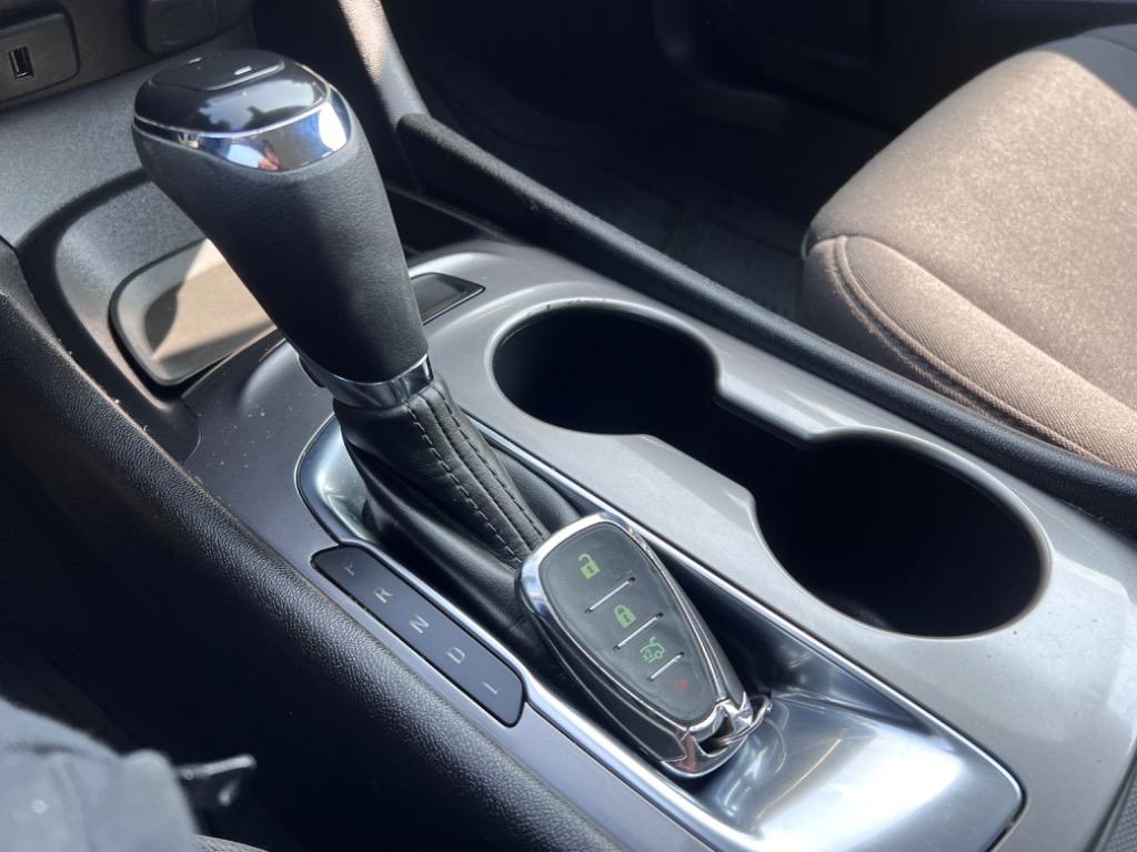 2016 Chevrolet Malibu LS photo