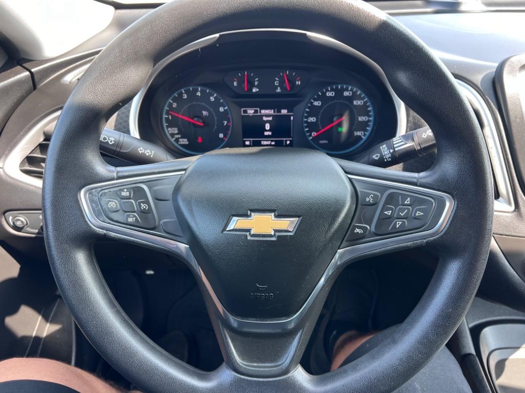 2016 Chevrolet Malibu LS photo