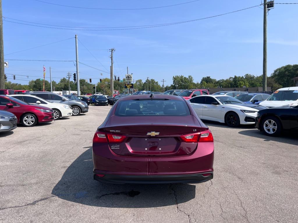 2016 Chevrolet Malibu LS photo