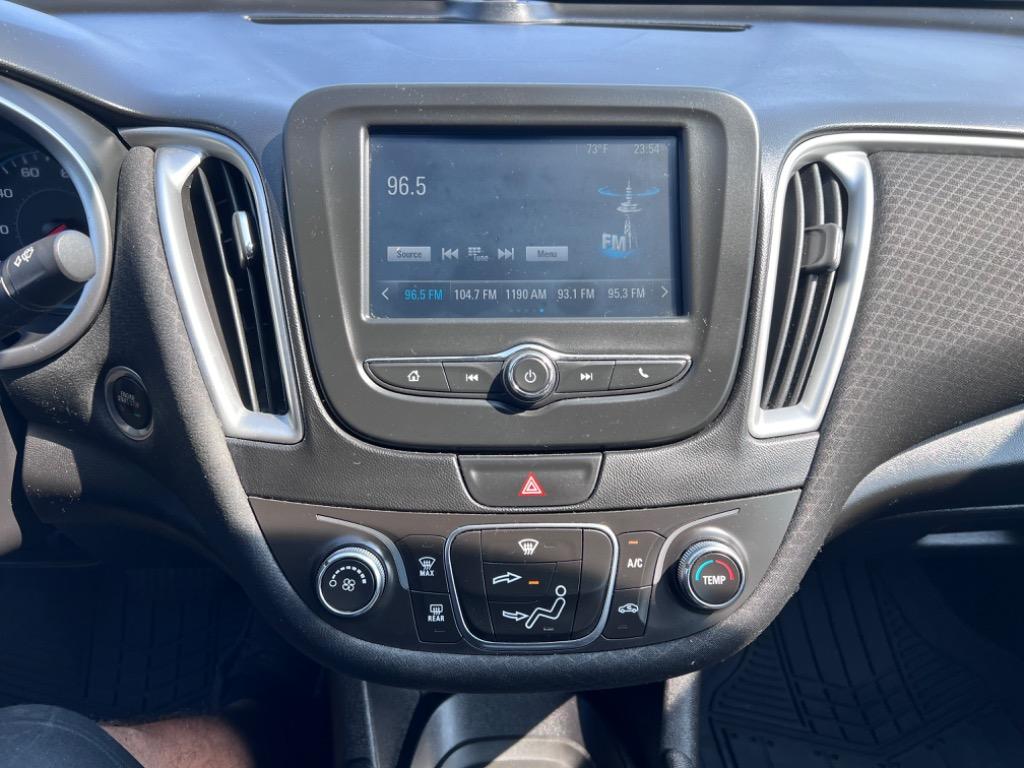 2016 Chevrolet Malibu LS photo