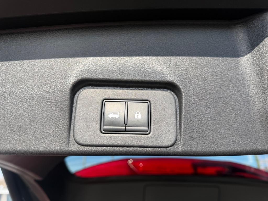 2023 Nissan Rogue - $22,900