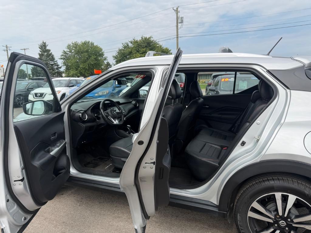 2020 Nissan Kicks - $9,900