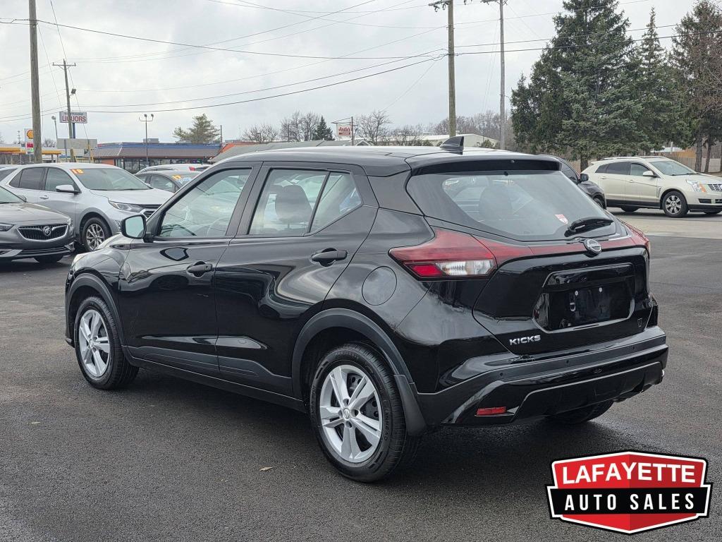 2022 Nissan Kicks - $10,900