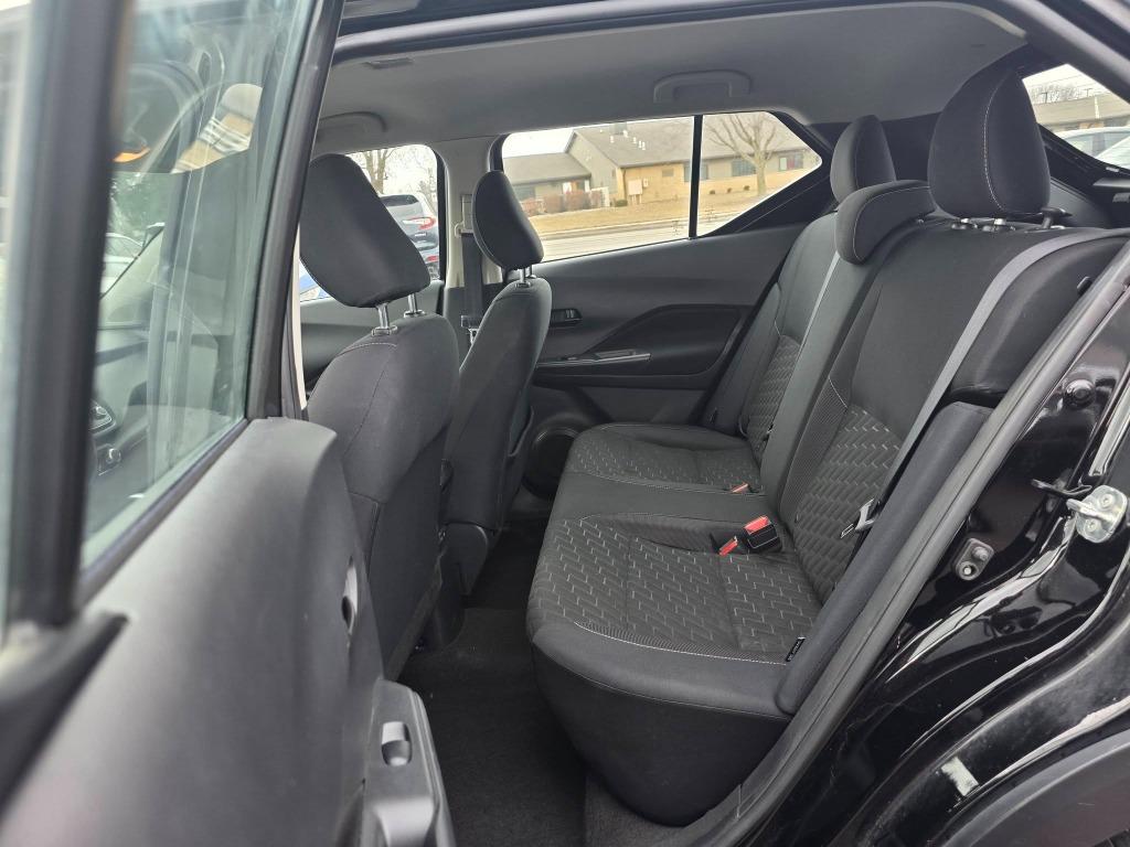 2022 Nissan Kicks - $10,900