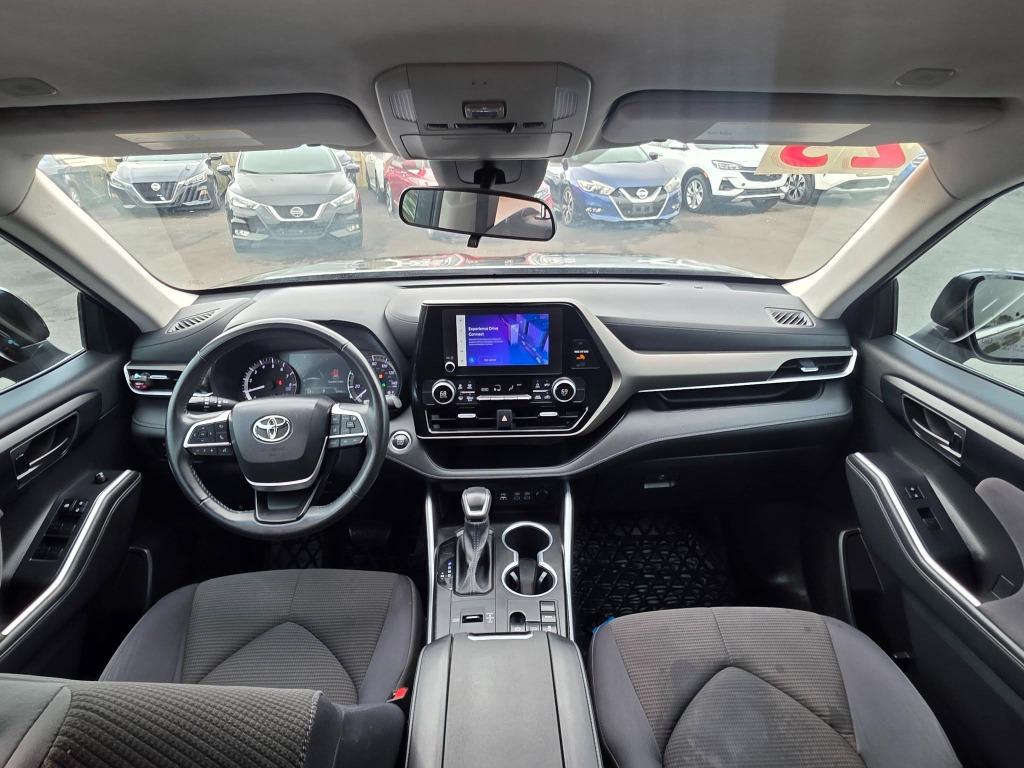 2023 Toyota Highlander - $25,900