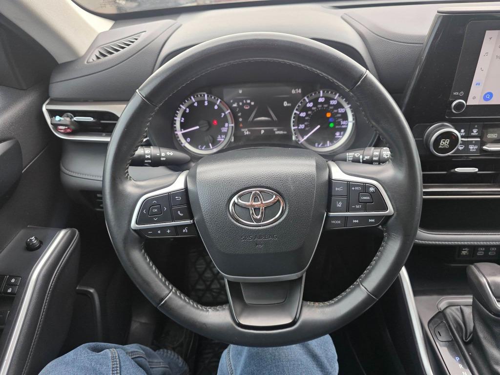 2023 Toyota Highlander - $25,900