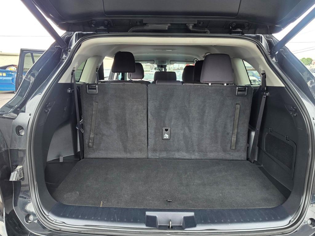 2023 Toyota Highlander - $25,900