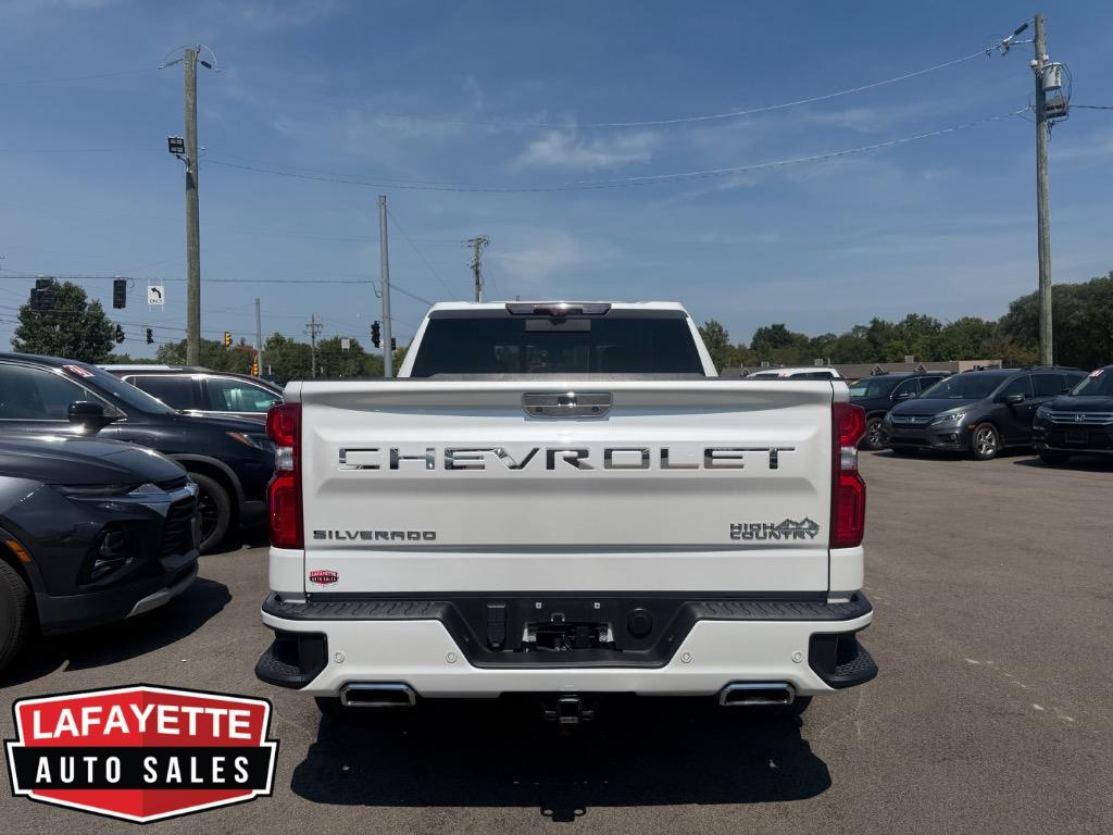 2020 Chevrolet Silverado - $32,900