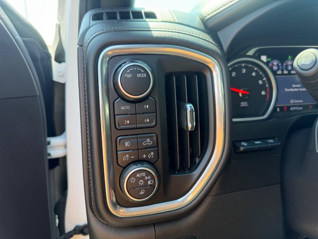 2020 Chevrolet Silverado - $32,900