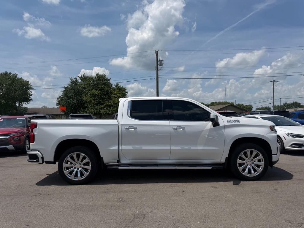 2020 Chevrolet Silverado - $32,900