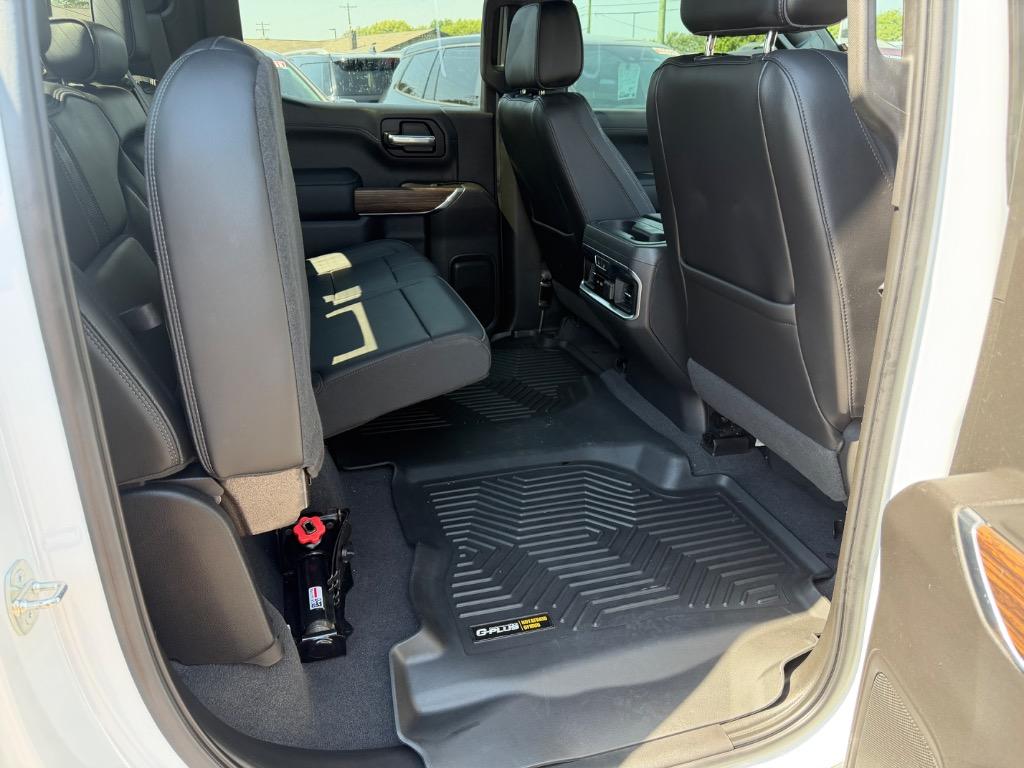 2020 Chevrolet Silverado - $32,900