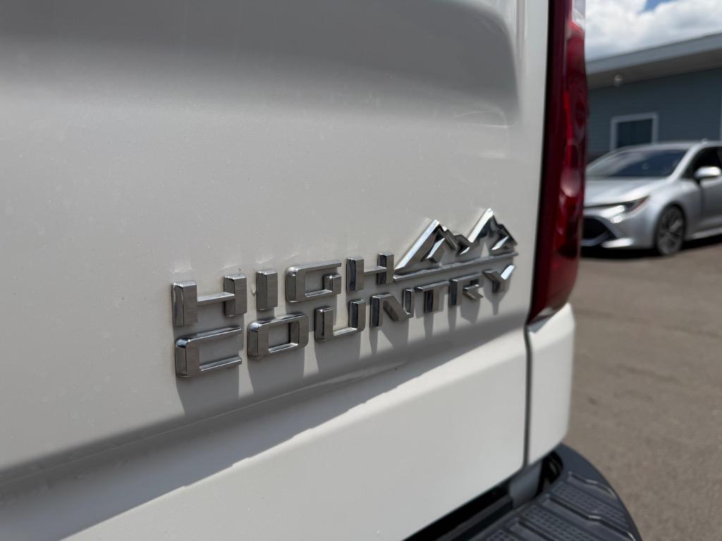 2020 Chevrolet Silverado - $32,900