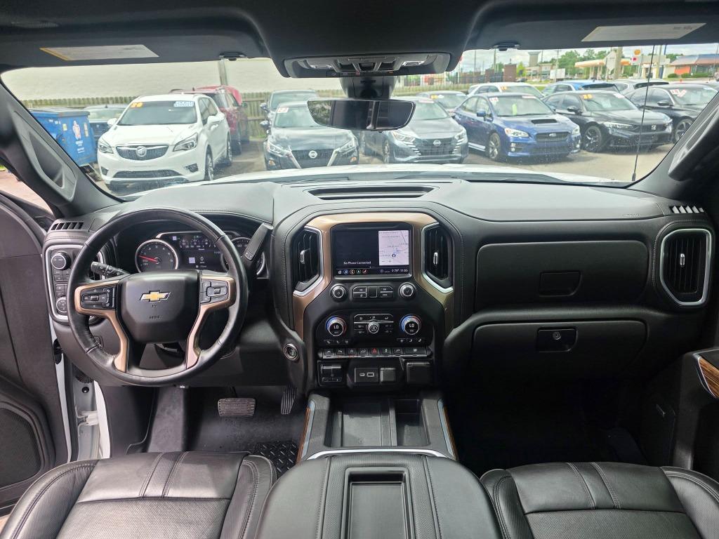 2020 Chevrolet Silverado - $32,900