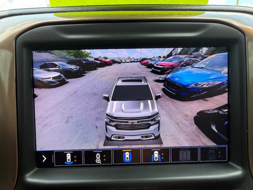 2020 Chevrolet Silverado - $32,900