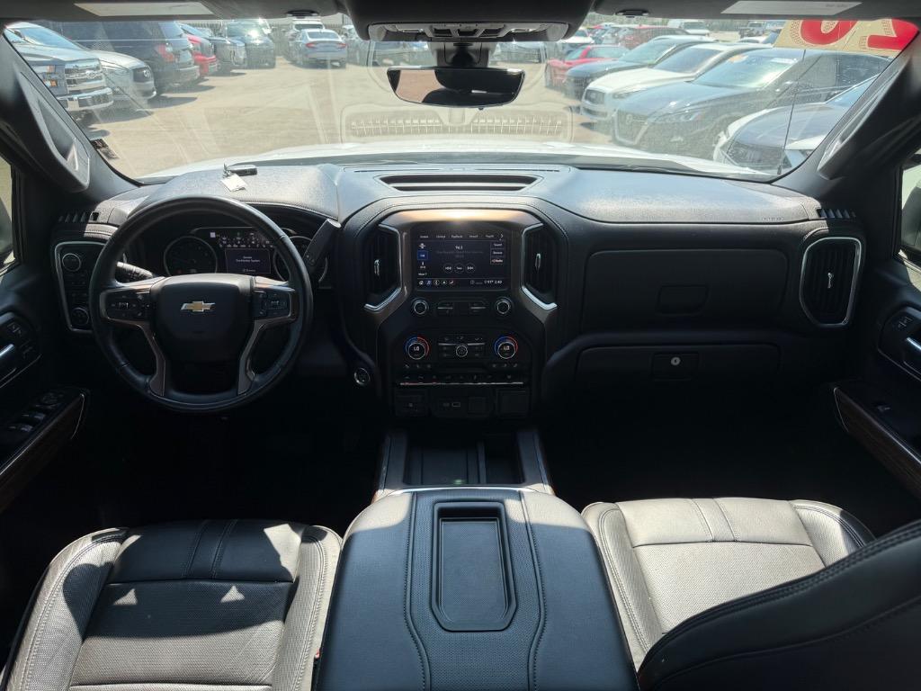 2020 Chevrolet Silverado - $32,900
