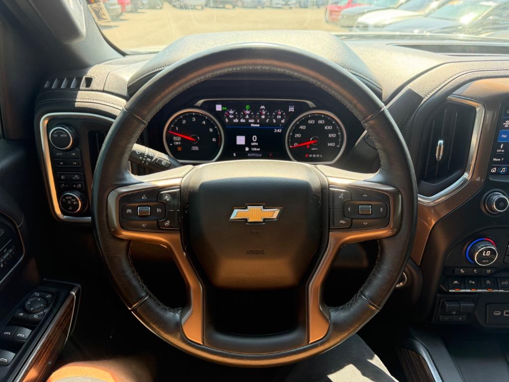 2020 Chevrolet Silverado - $32,900