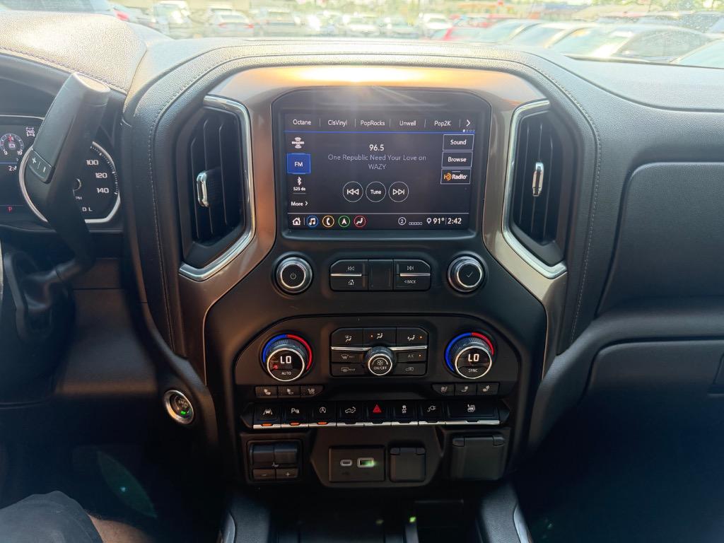 2020 Chevrolet Silverado - $32,900