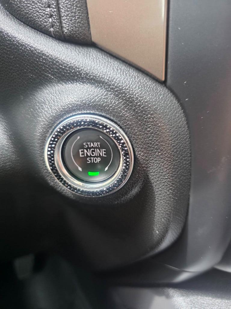 2020 Chevrolet Silverado - $32,900