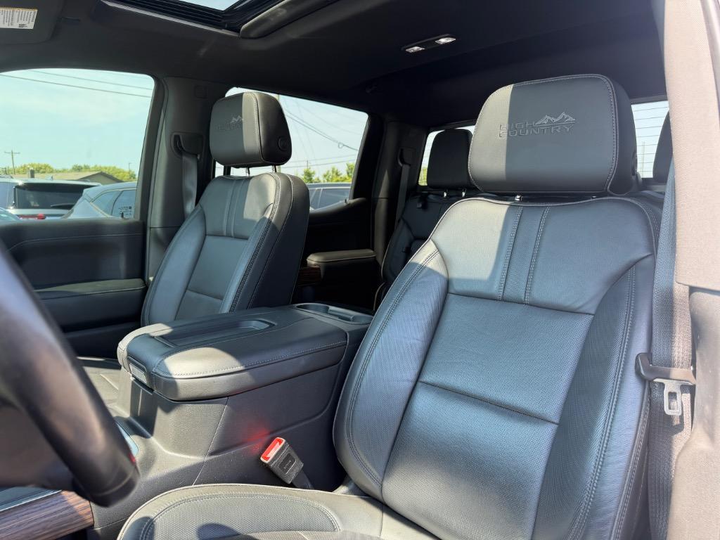 2020 Chevrolet Silverado - $32,900