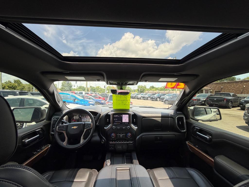2020 Chevrolet Silverado - $32,900