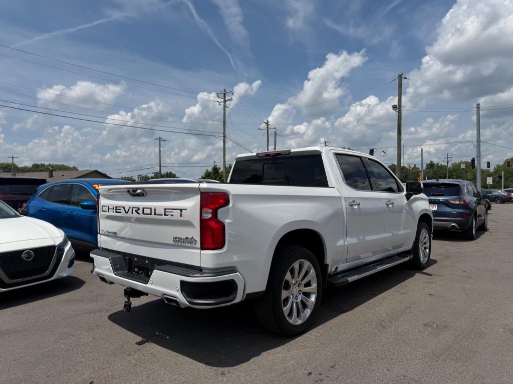 2020 Chevrolet Silverado - $32,900