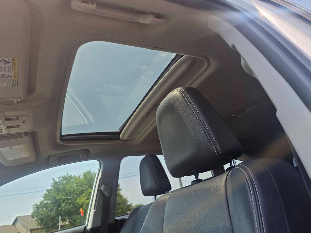 2015 Toyota RAV4 - $15,900