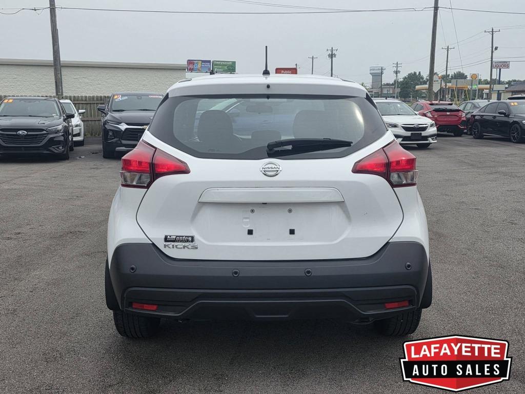 2020 Nissan Kicks - $9,900