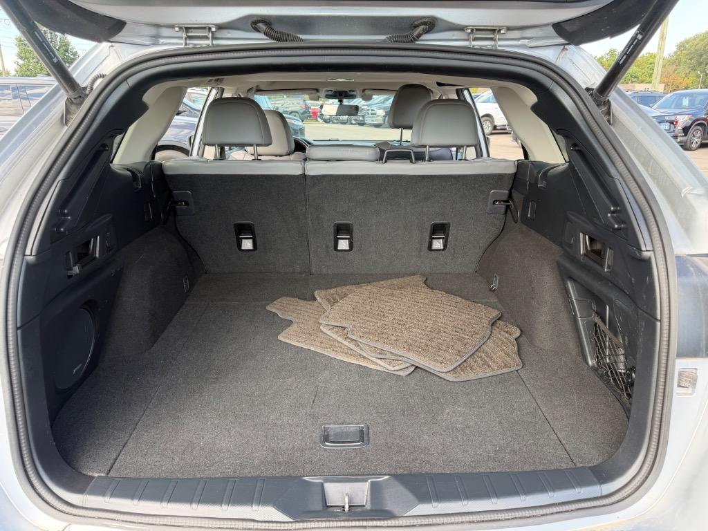 2022 Subaru Outback - $18,900