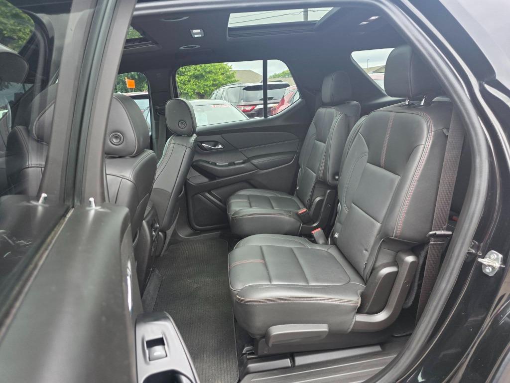 2022 Chevrolet Traverse - $24,900