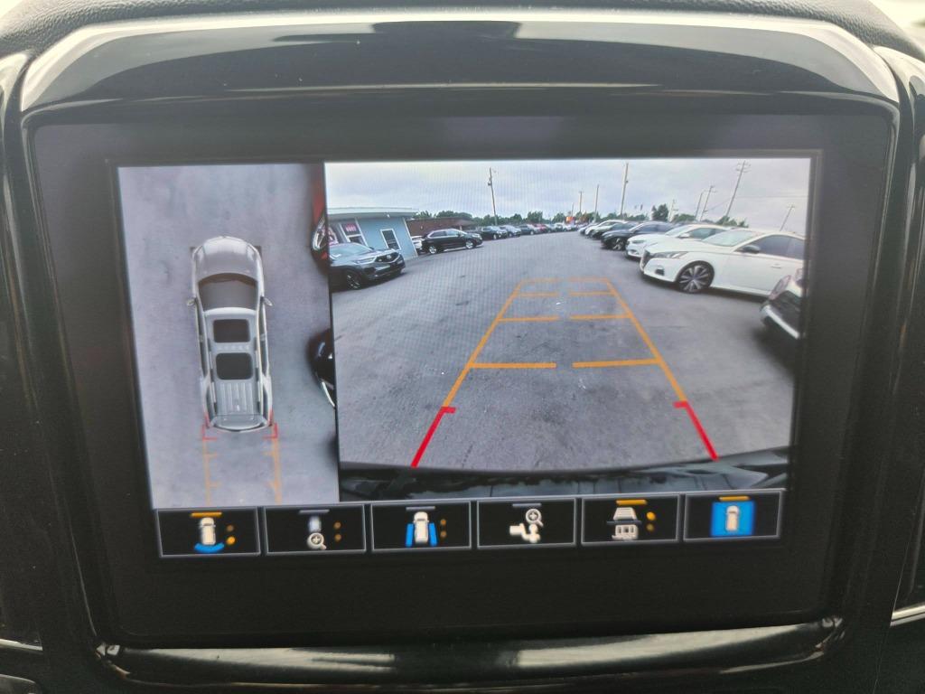 2022 Chevrolet Traverse - $24,900