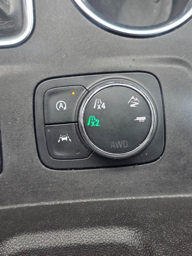 2022 Chevrolet Traverse - $24,900