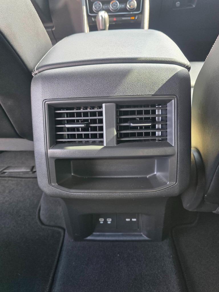 2022 Volkswagen Atlas - $23,900