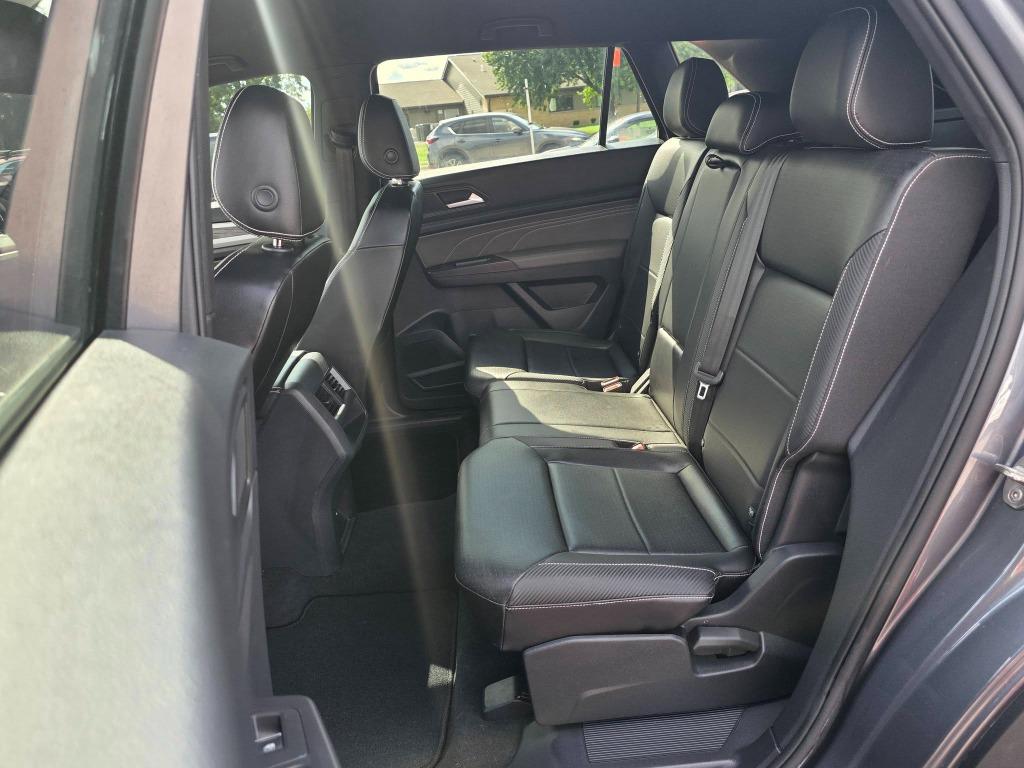 2022 Volkswagen Atlas - $23,900