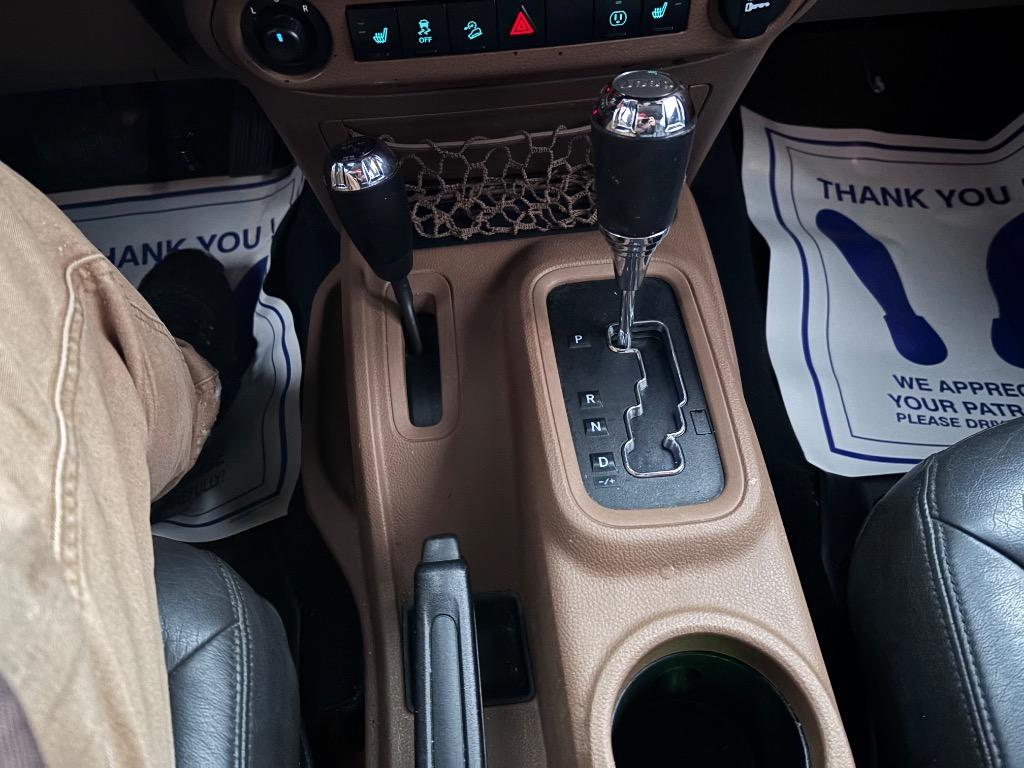 2015 Jeep Wrangler Unlimited Rubicon photo