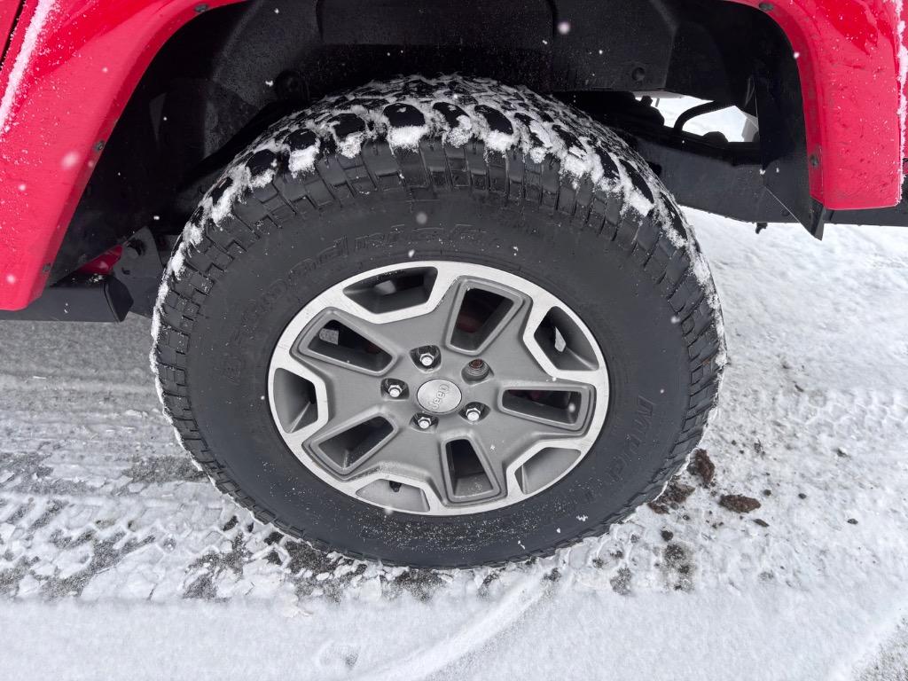 2015 Jeep Wrangler Unlimited Rubicon photo