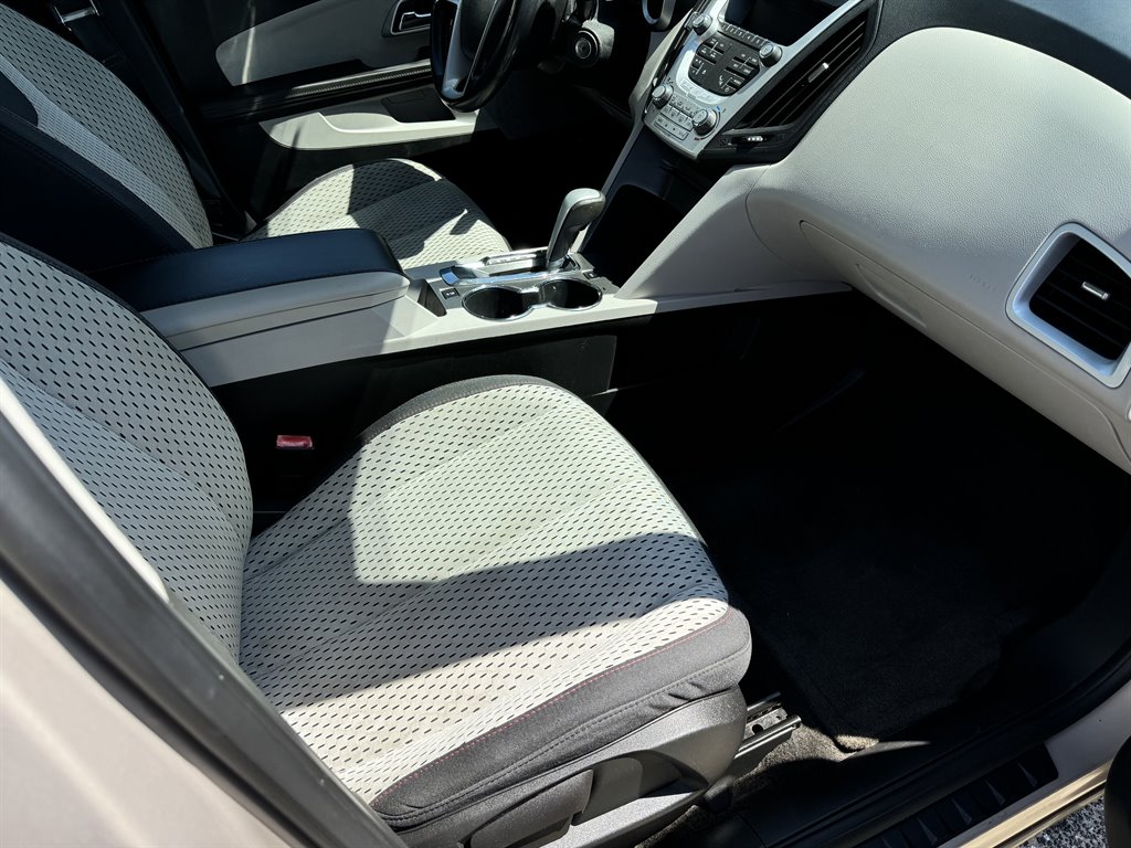 2011 Chevrolet Equinox LS photo