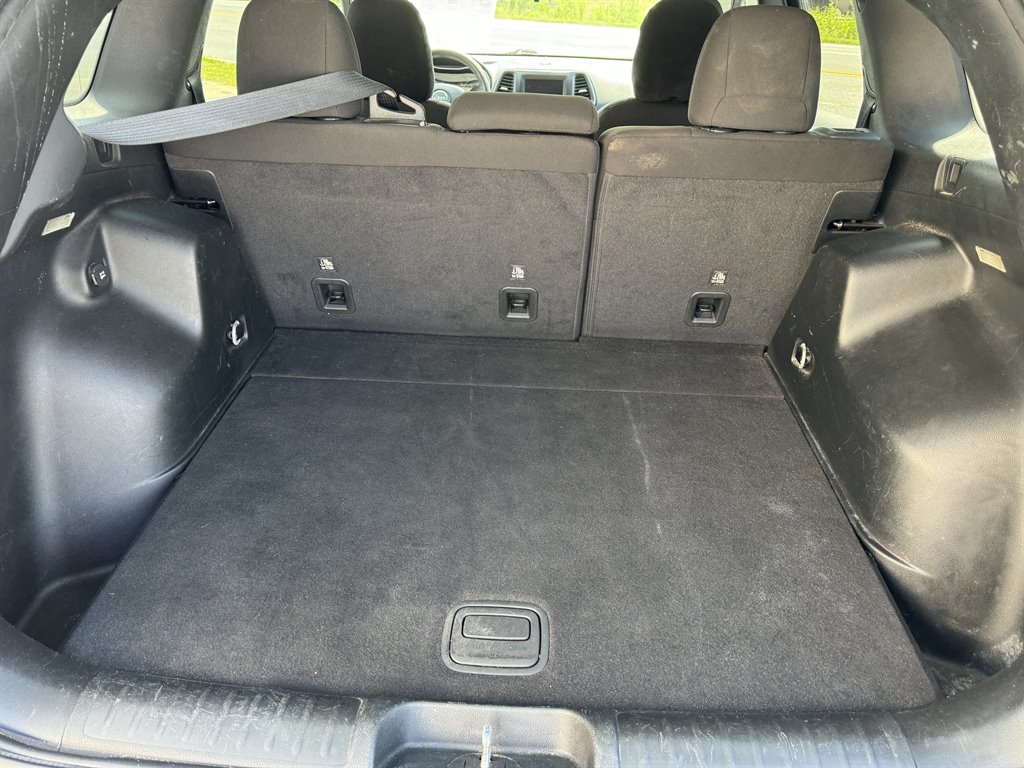 2019 Jeep Cherokee - $8,062