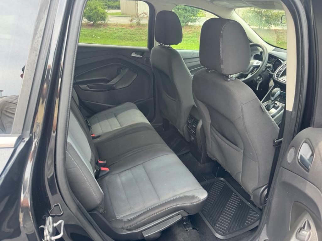 2013 Ford Escape - $3,900