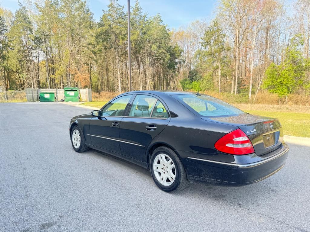 2005 Mercedes-Benz E-Class E320 photo
