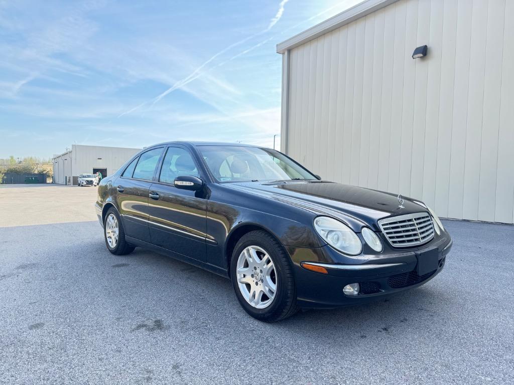2005 Mercedes-Benz E-Class E320 photo
