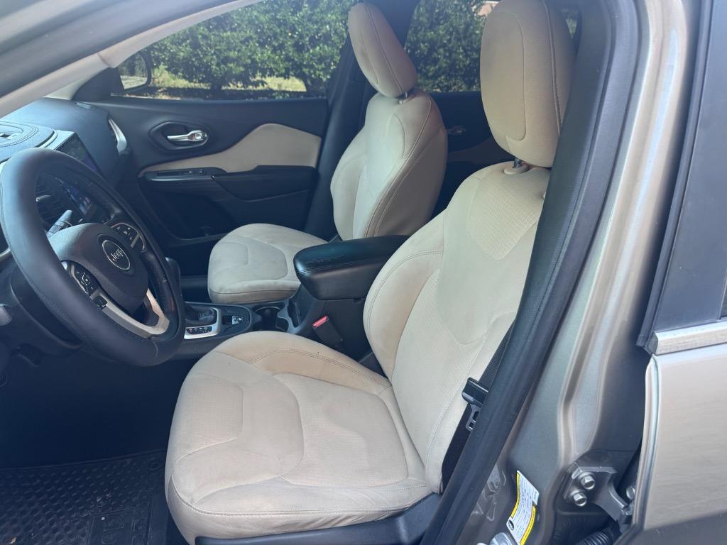 2016 Jeep Cherokee - $4,995