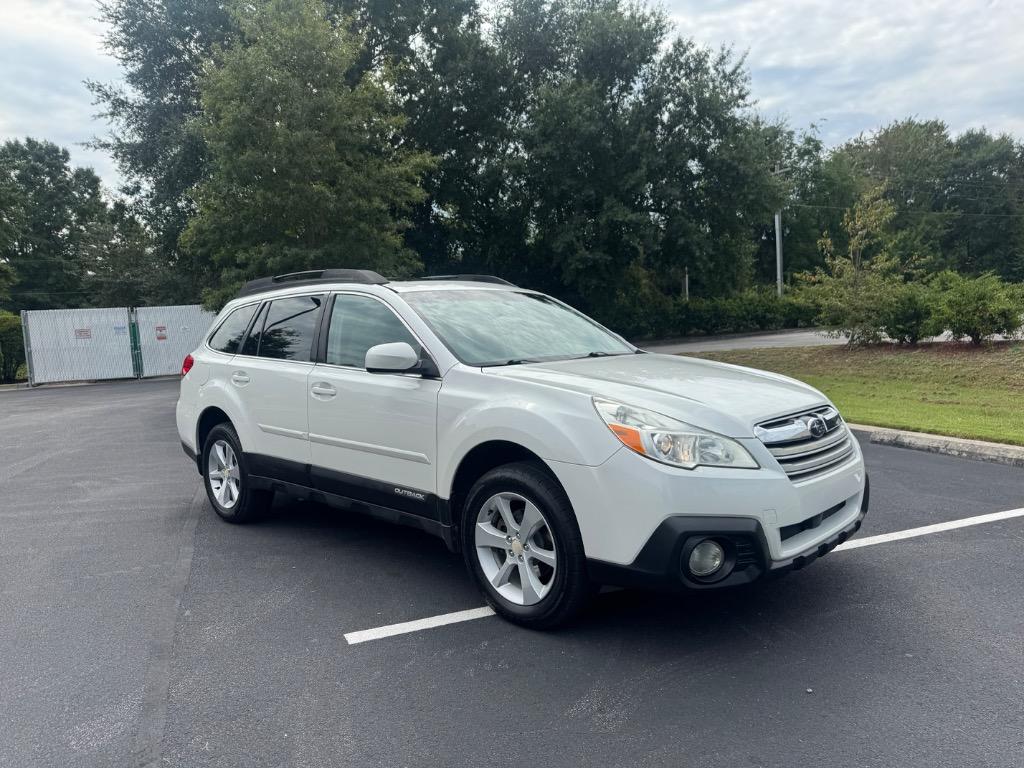 2013 Subaru Outback - $5,900