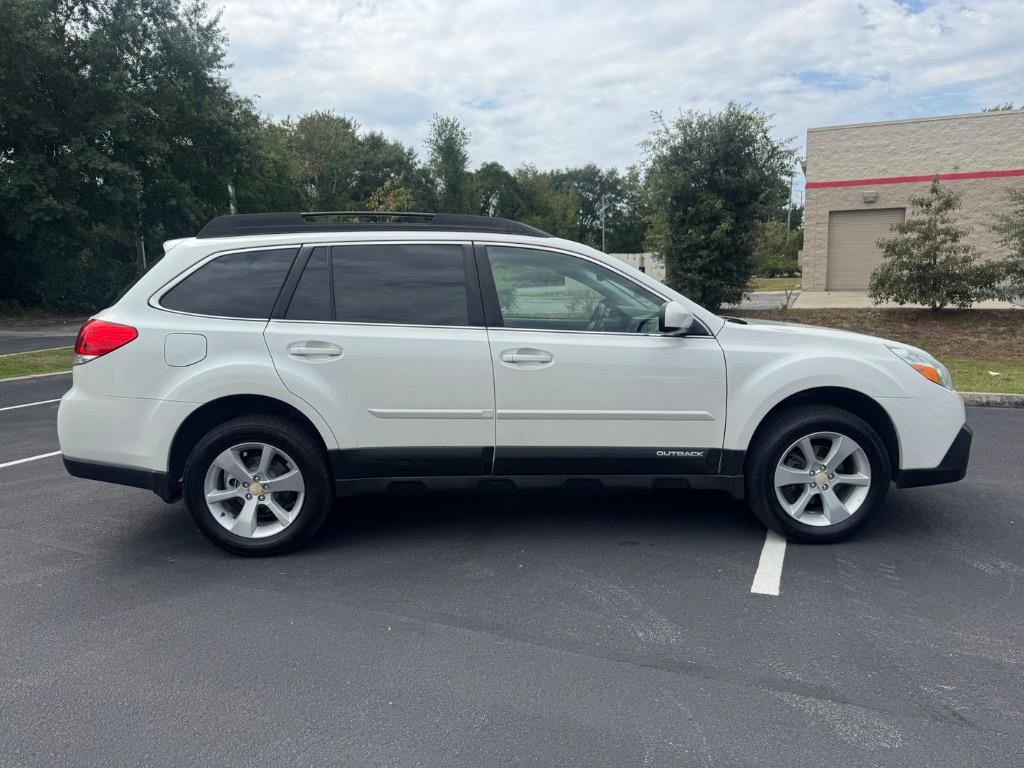2013 Subaru Outback - $5,900