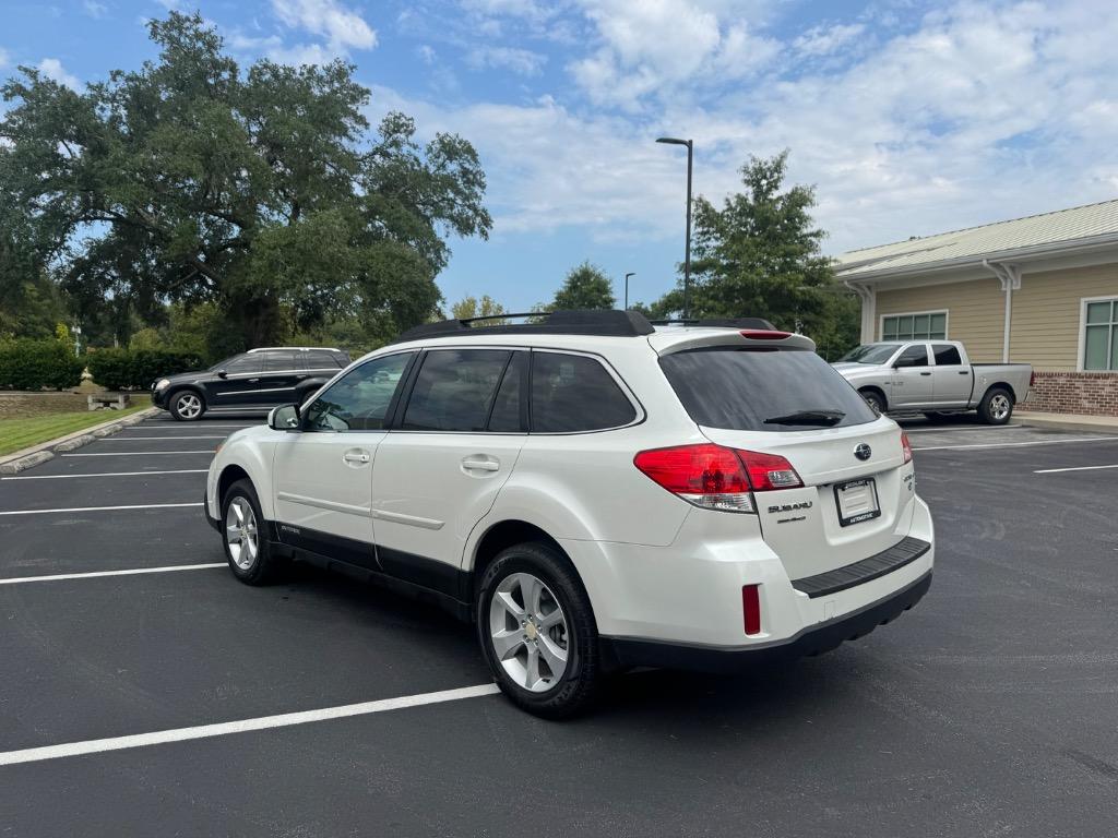 2013 Subaru Outback - $5,900