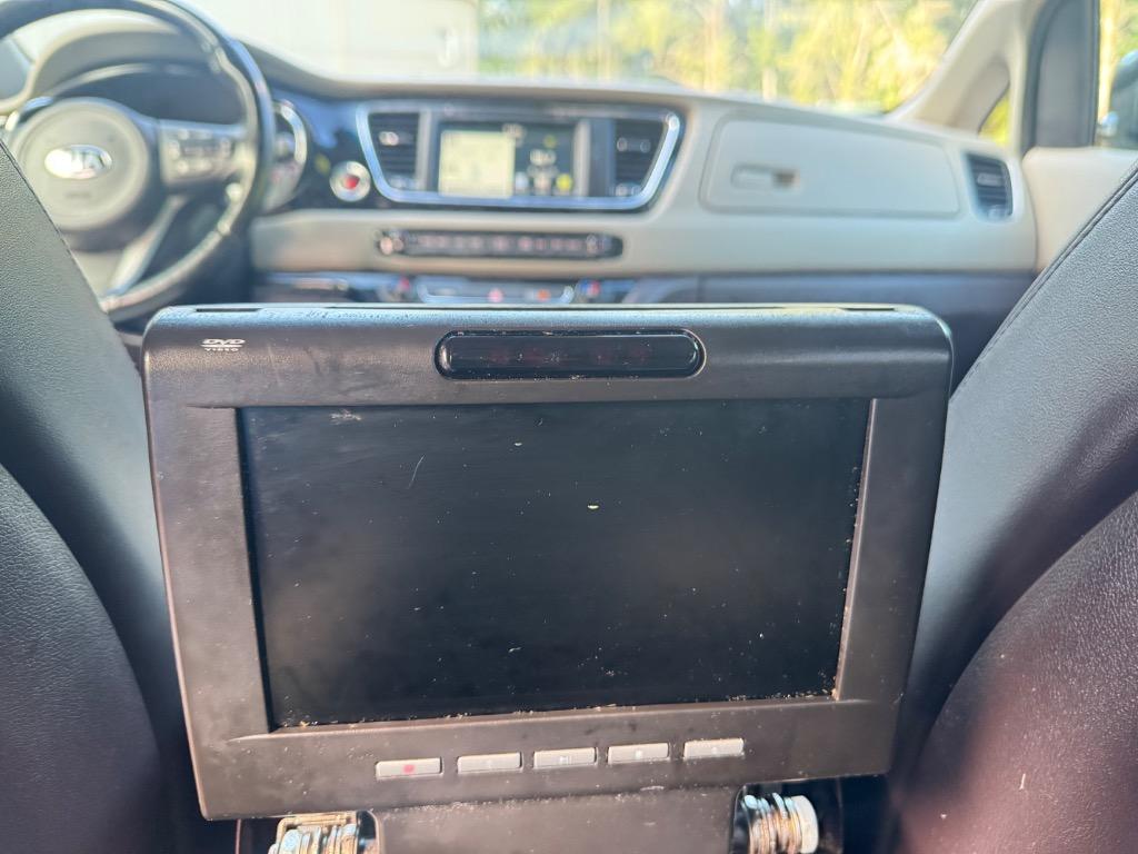 2016 Kia Sedona - $6,200