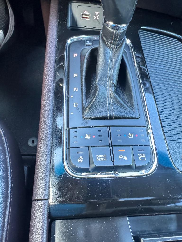 2016 Kia Sedona - $6,200