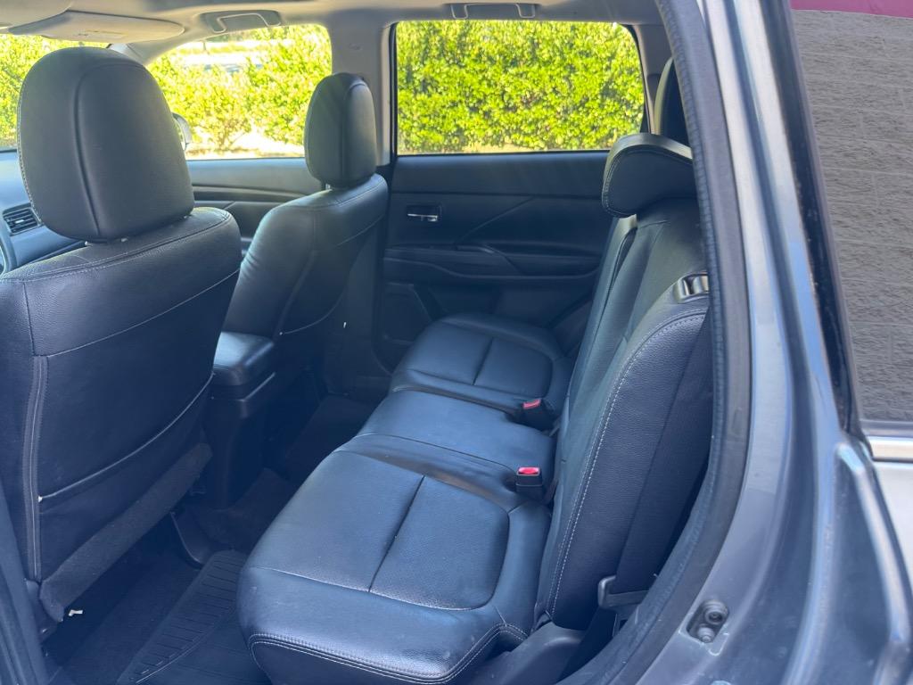 2017 Mitsubishi Outlander - $5,695