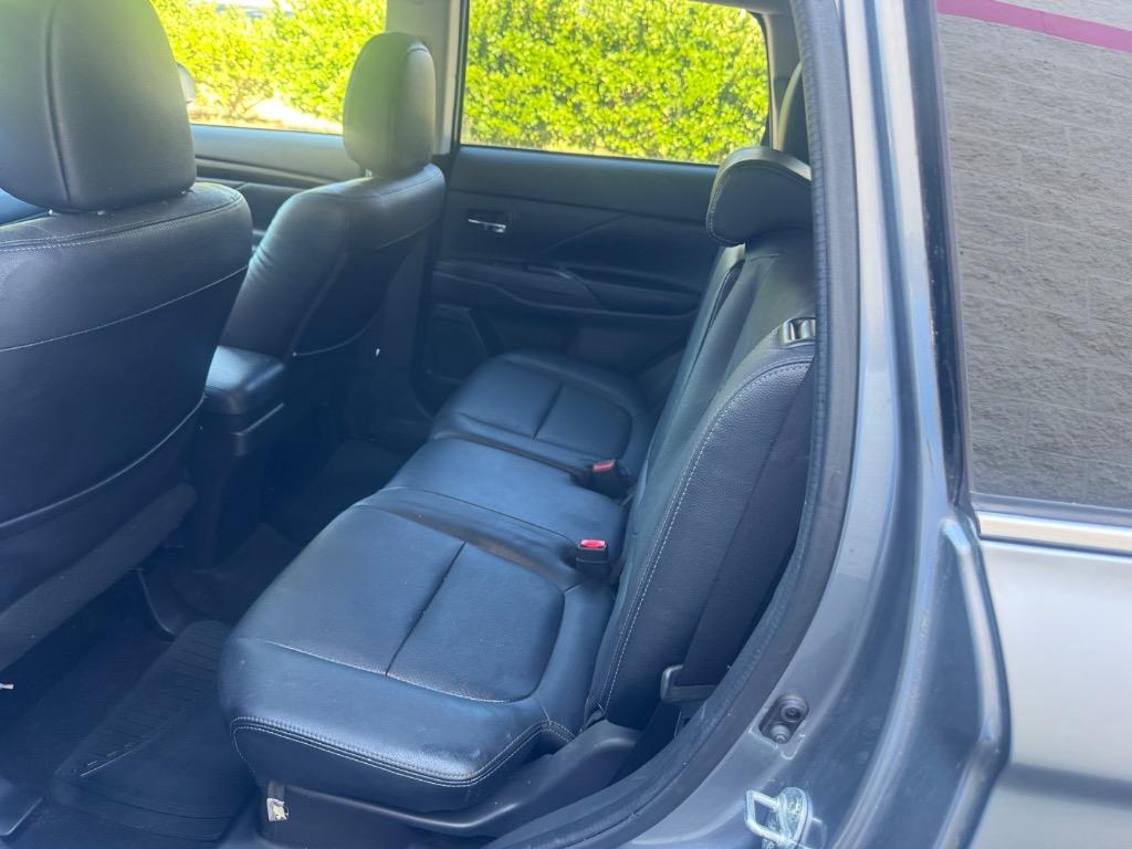 2017 Mitsubishi Outlander - $5,695