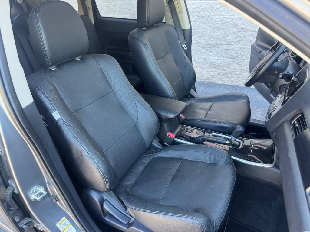 2017 Mitsubishi Outlander - $5,695